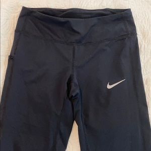 nike cropped leggings